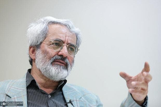 انتقاد سلیمی نمین از رادیکال های اصولگرا و اصلاح طلب؛ نسخه‌نویسان «تسلیم» و تندروهای اصولگرا محاسبات دشمن را دچار خطای مثبت می‌کنند
