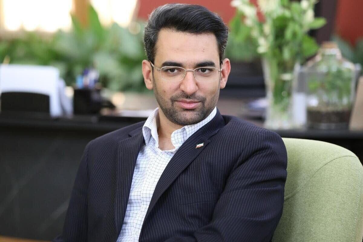 آذری جهرمی بدنبال ذخیره‌کردن سرمایه احتماعی با هدف شرکت در انتخابات است؟