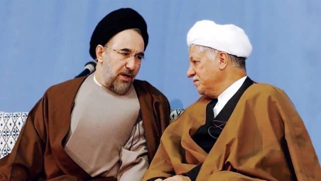 خاطرات هاشمی: آقای خاتمی در مصاحبه مطبوعاتی به قوه قضائیه و شورای نگهبان و افراطی‌های چپ و راست حمله کرده