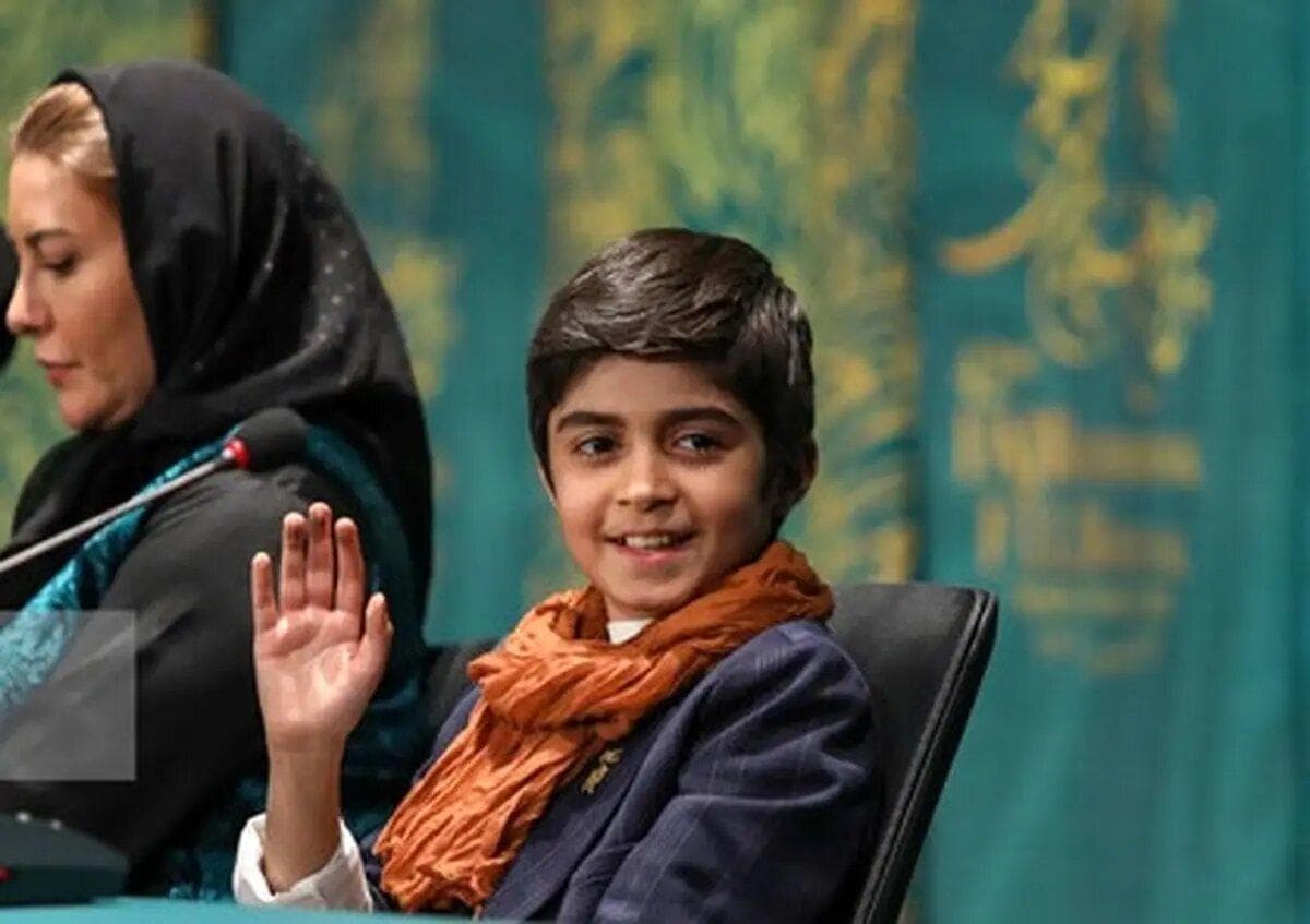 ببینید | احساساتی شدن رایان سرلک با شنیدن صدای پدر و مادرش