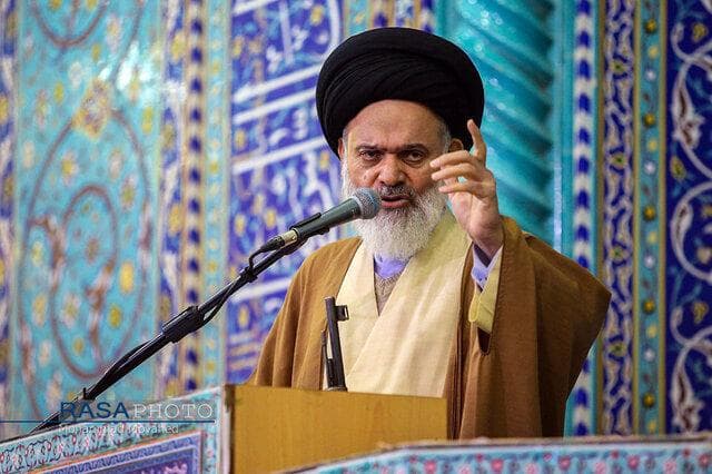 ابراز امیدواری امام جمعه قم برای حل مساله مکانیسم ماشه از طریق مذاکره/حسینی بوشهری: اروپایی ها برجام را پاره نکردند اما...