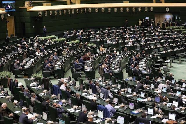 طرح شتابزده نمایندگان مجلس برای خروج ایران از ان پی تی چه تبعاتی برای دولت و ملت دارد؟