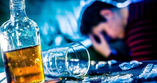 ببینید | معاون وزارت بهداشت: سرانه مصرف الکل در ایران بالاست