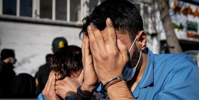 ببینید | تفریحات لاکچری سارق منزل با پول‌های سرقتی