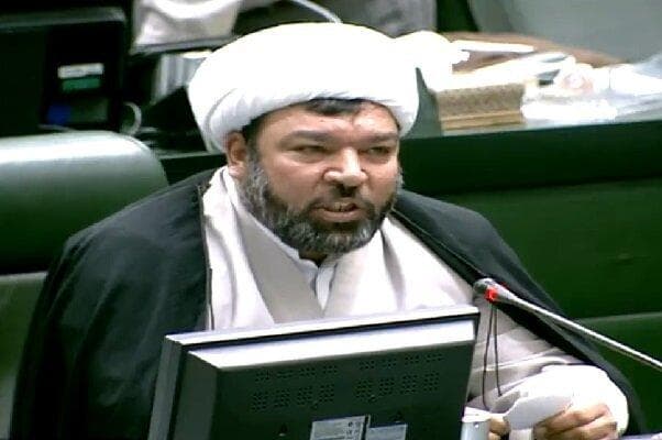 کنایه نماینده مجلس به ظریف و دولت روحانی: اگر اسنپ بک برگشته؛ سکه‌های برجامی هم باید برگردد!