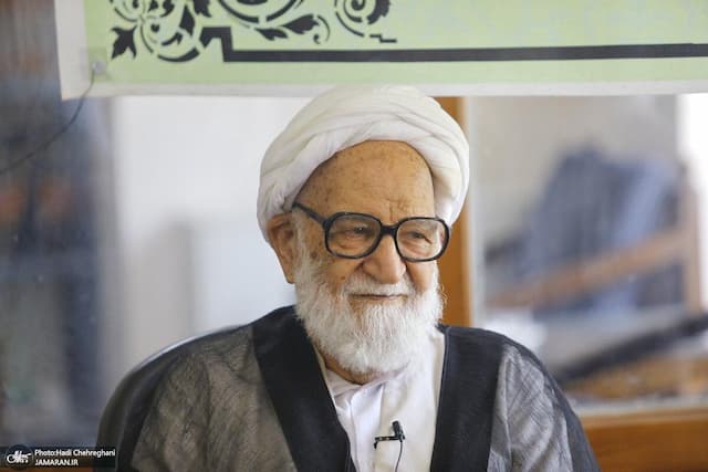 آیت الله مسعودی خمینی: آقای خاتمی واقعاً آدم به‌دردبخوری بود و کار به‌دردبخوری کرد/ خیلی از مردم هنوز هم دولت ایشان را یکی از بهترین دولت‌ها می دانند