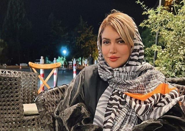 عکس| یادبود استقلال برای سالگرد درگذشت سارا طاووسی
