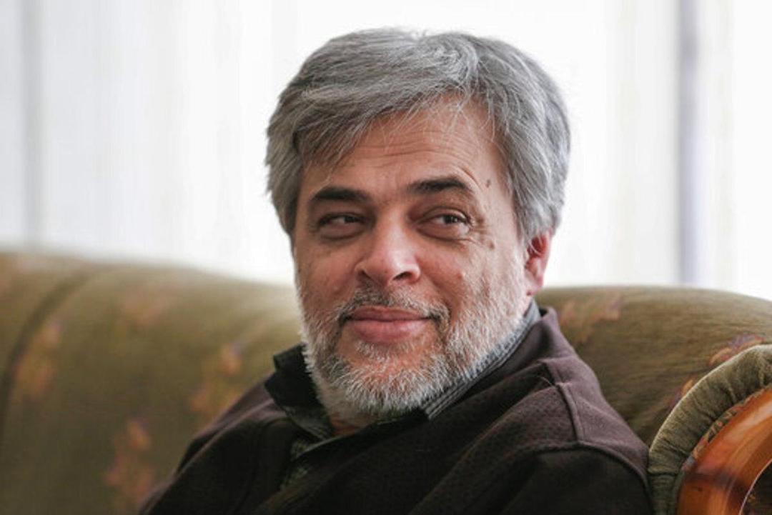 محمد مهاجری: دولت با چنگ‌ودندان کشور را نگه داشته‌است/ اینکه پزشکیان چرا در رفع فیلترینگ تعلل می کند را متوجه نمی شوم