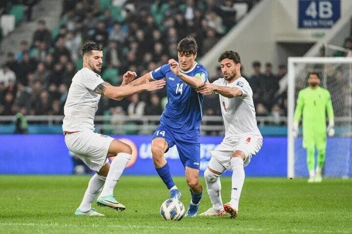 ببینید | اعتراض کادرفنی ایران به داور چهارم در پی رد پنالتی