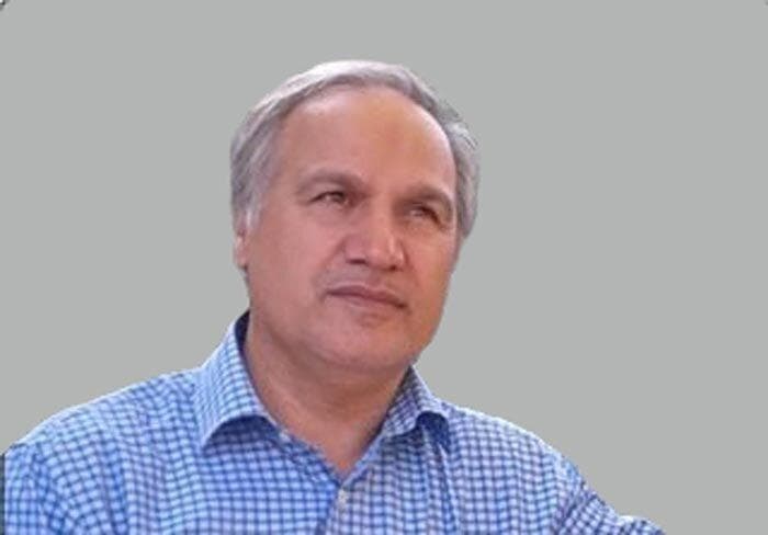 انحطاط قوه‌ی داوری گروهی از موافقان و مخالفان نظام سیاسی