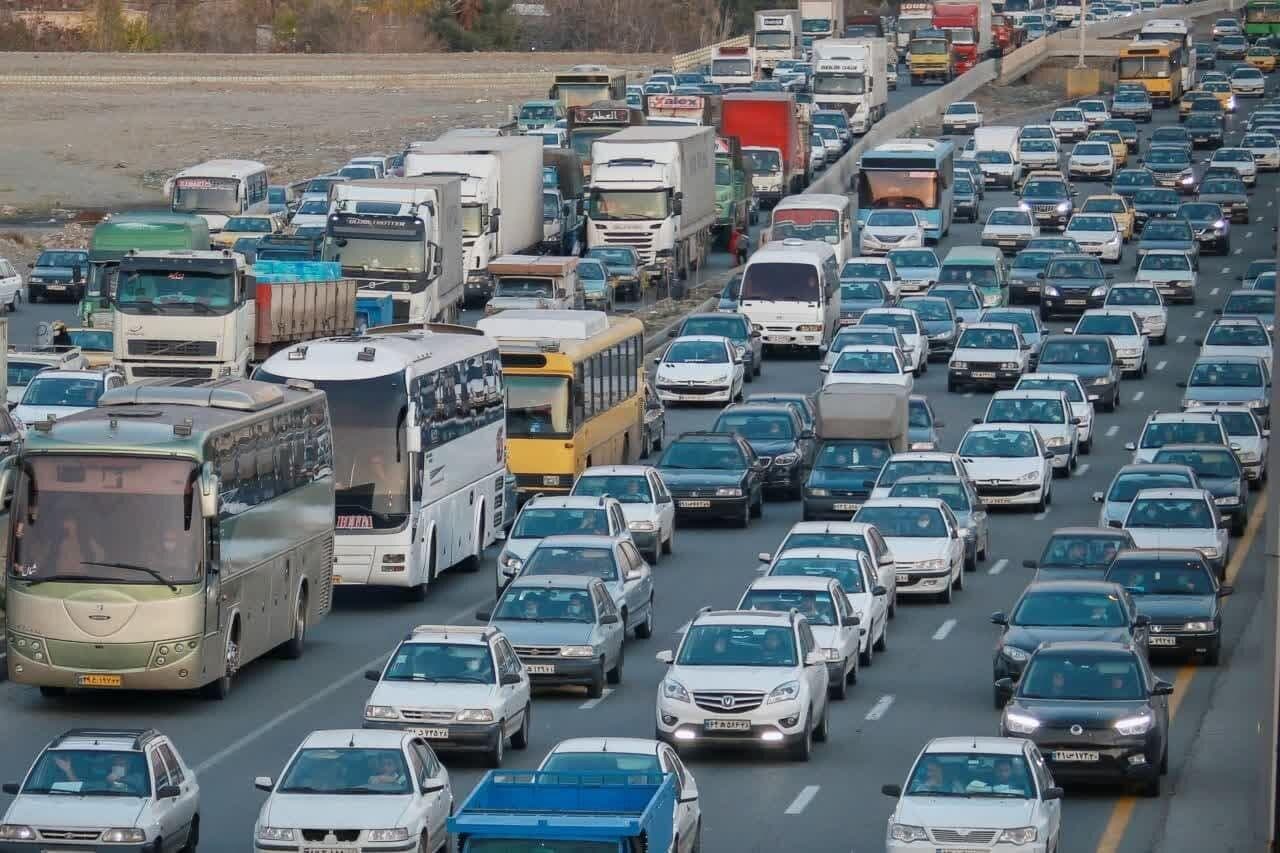 تداوم محدودیت‌های ترافیکی در جاده‌های مازندران تا شنبه+ فیلم