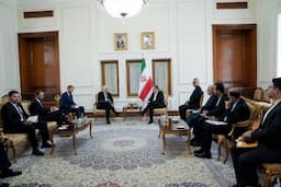 دیدار دیپلمات ارشد روسیه با عراقچی + ویدئو