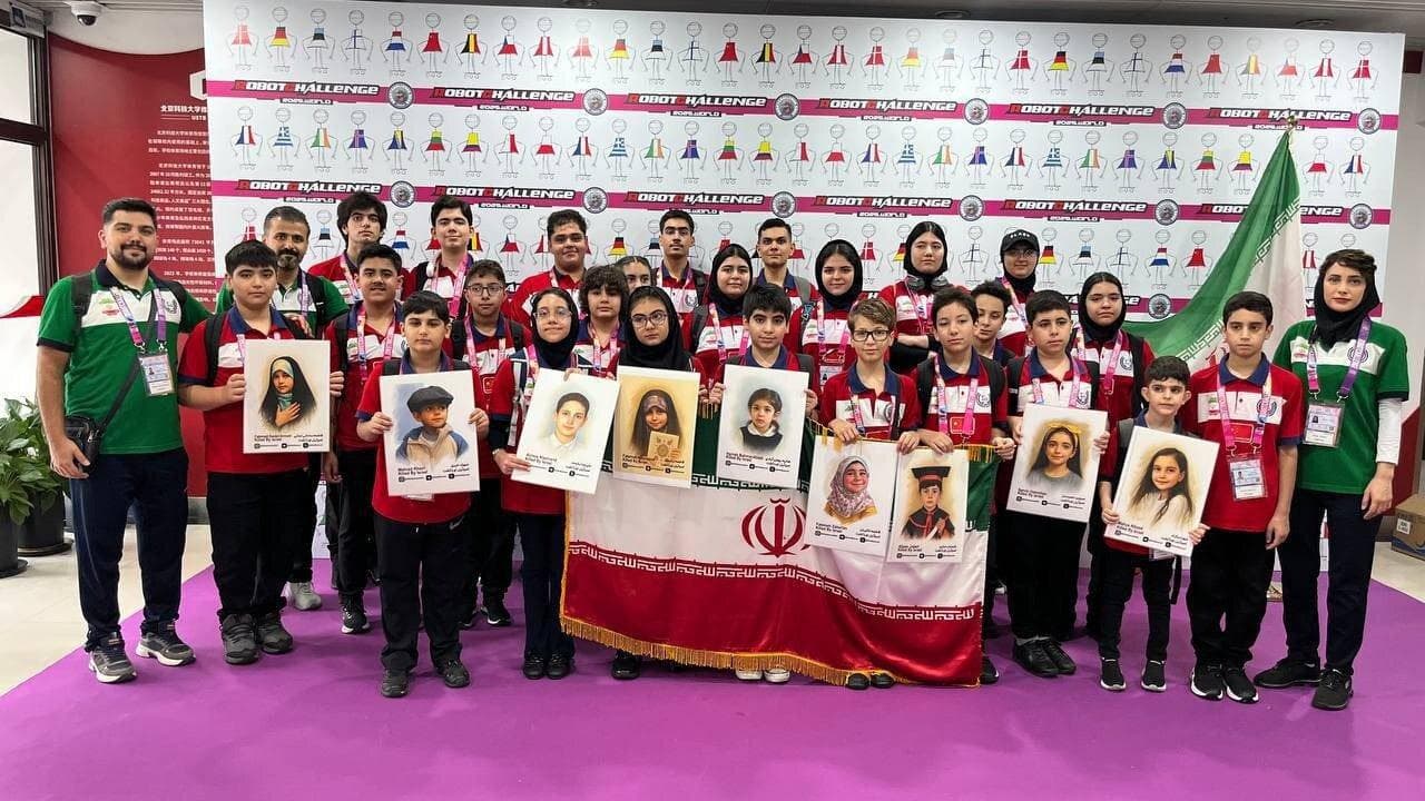 تیم دانش آموزی روباتیک ایران راهی مسابقات جهانی شد