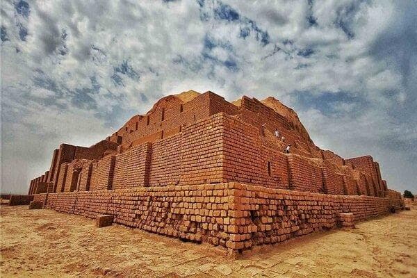 چغازنبیل یا تئاتر مارسلوس؟ جدال تاریخ در گردهمایی بناهای فاخر