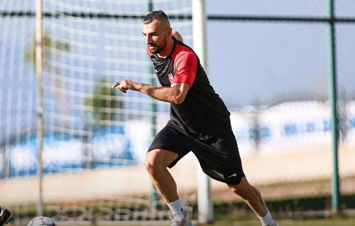 مهاجم محبوب کارتال از لیست پرسپولیس خط خورد
