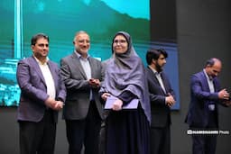نشست صمیمانه شهردار تهران با خبرنگاران