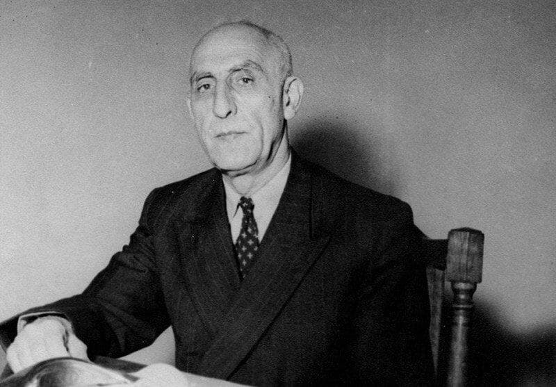 منزل ویران شده دکتر مصدق پس از کودتای ۲۸ مرداد؛ فراری دادن وی از مهلکه در غروب کودتای ۲۸ مرداد | تصاویر