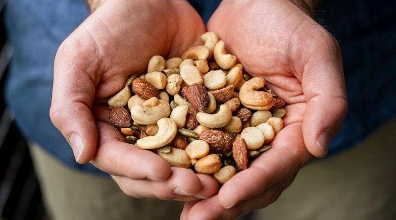 فواید شگفت انگیز مصرف منظم آجیل