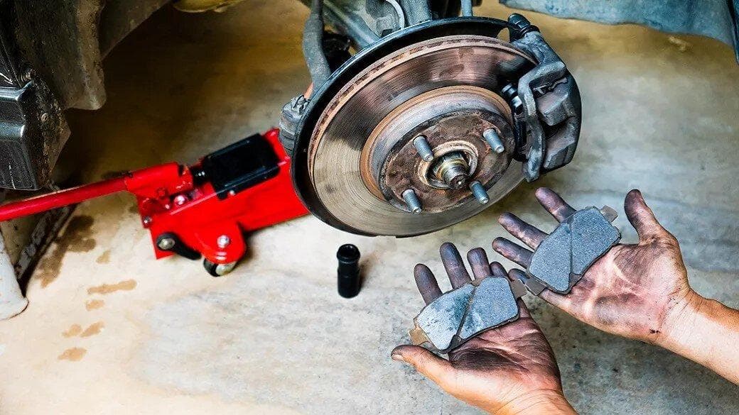 بهترین زمان برای تعویض لنت ترمز خودرو