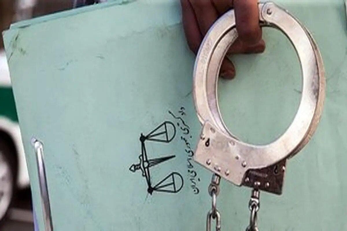 بازداشت بلاگر یزدی؛ استفاده از الفاظ رکیک و محتوای غیراخلاقی در فضای مجازی
