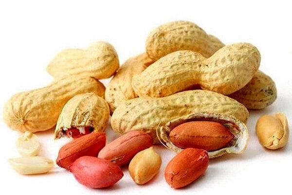 کاهش روند پیری با مصرف بادام زمینی!