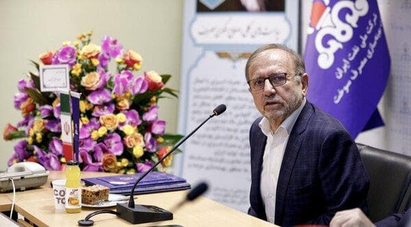  برکناری همسر پروانه سلحشوری از یک سازمان دولتی + عکس