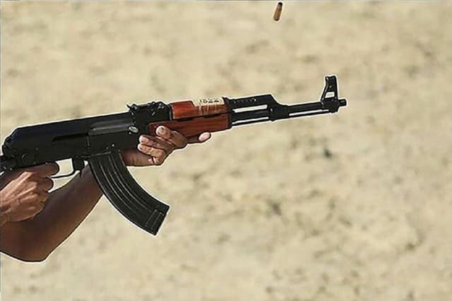 تصاویر کشف کارگاه تولید مواد منفجره و جلیقه انتحاری تروریست‌ها + ویدئو