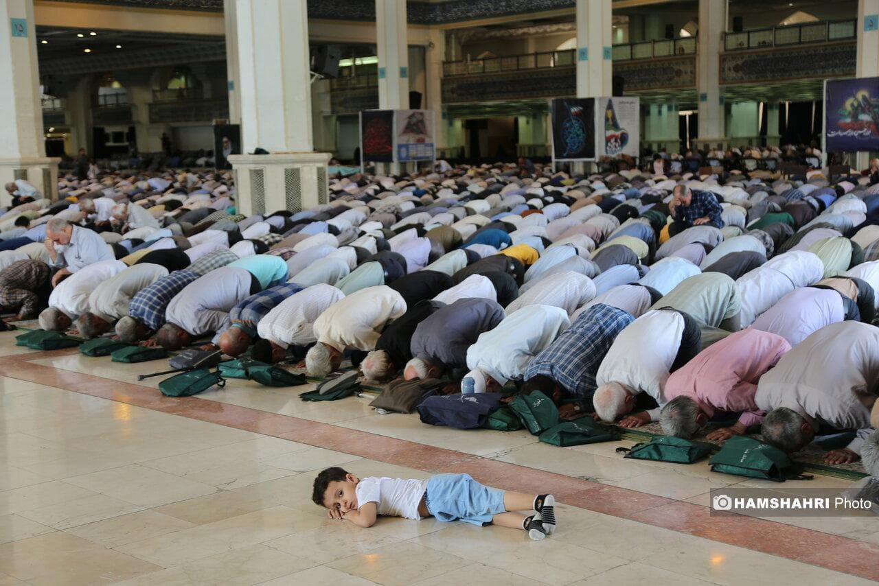 نماز جمعه تهران به امامت حجت الاسلام والمسلمین حاج علی اکبری