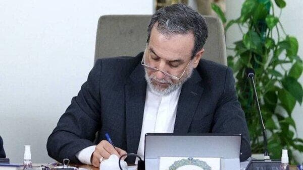 واکنش عراقچی به اقدام اروپا برای فعال‌سازی اسنپ‌بک؛ آنها به نمایندگی از اسرائیل تصمیم گرفته‌اند ...