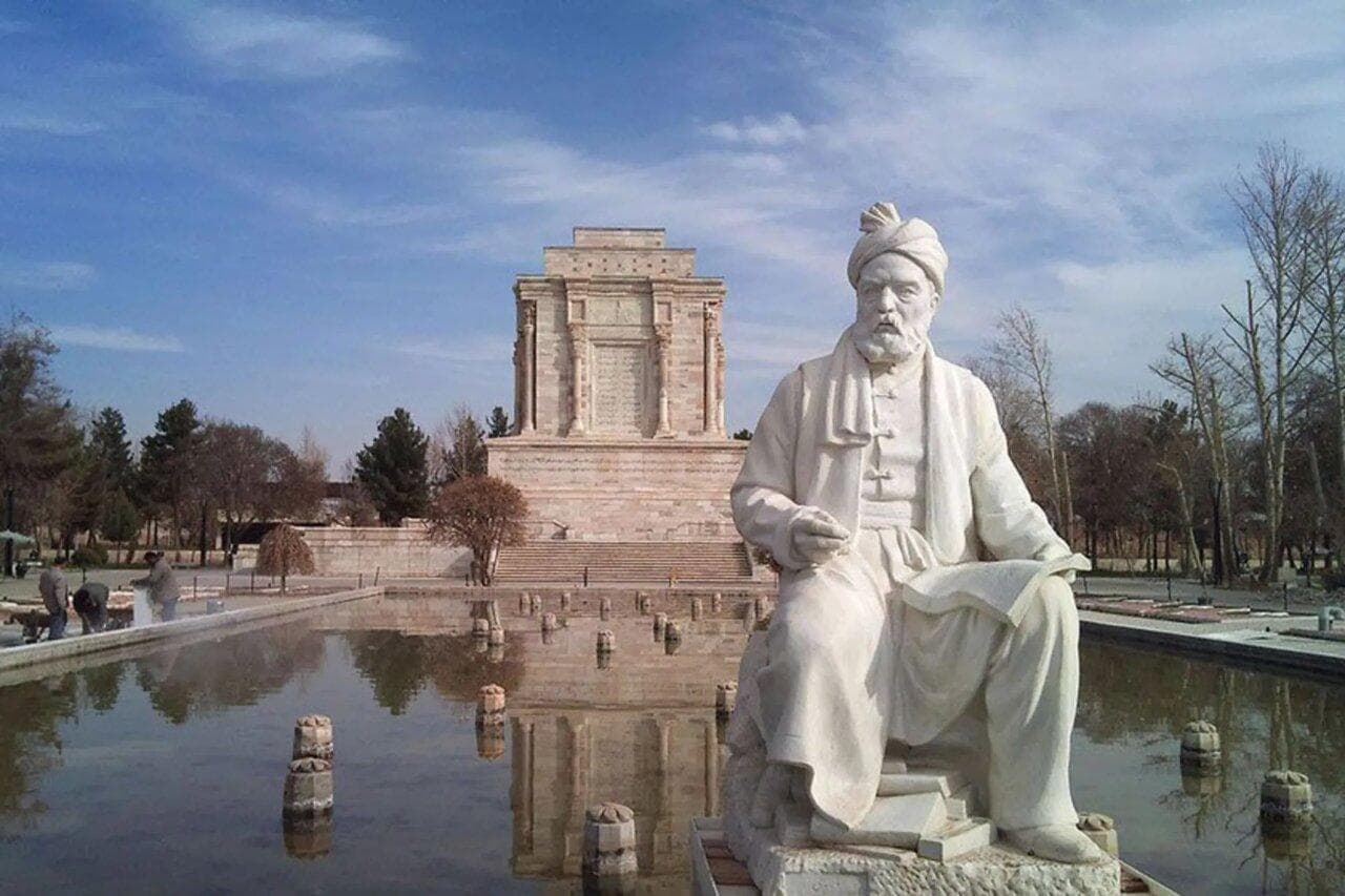 میراث‌ فردوسی بر تار و پود فرش ایرانی