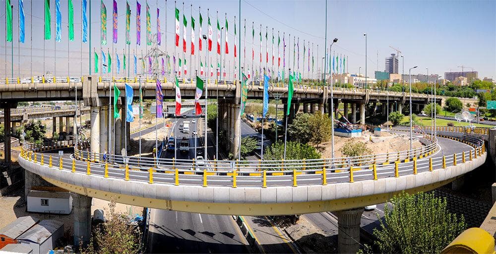 بهره‌برداری از یک دوربرگردان در بزرگراه شهید چمران