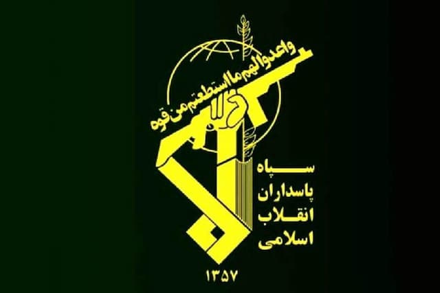 تلاش ناکام تیم تروریستی وابسته به موساد برای تخریب مراکز مهم در مشهد مقدس+ جزئیات | ۸ نفر دستگیر شدند