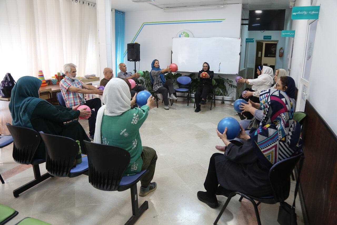 مرکز توانمند سازی سالمندان فرآهنگ