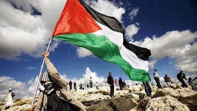 ماه آینده فلسطین را به رسمیت می‌شناسیم