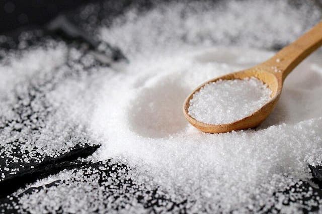 به اندازه نمک مصرف کنید اما نمک دریایی هرگز!