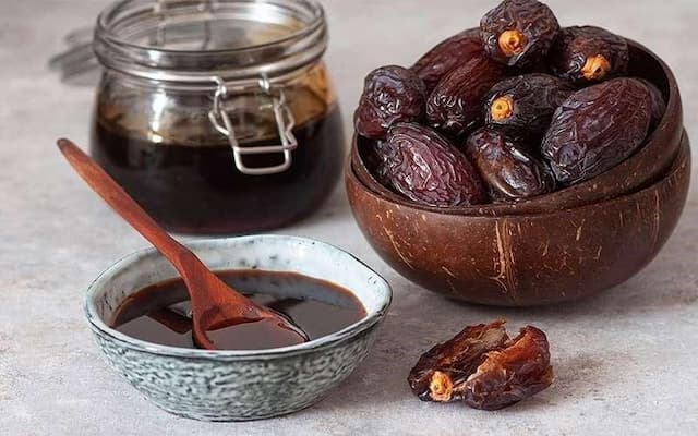کارگاه زنانه فرآوری خرما در خرمشهر | زنان خرمشهر شغلی مردانه را زنانه کردند