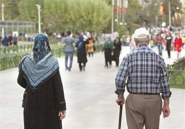 پیرزن‌ها بیشتر از پیرمردها شده‌اند