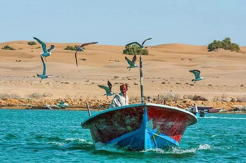 بهترین زمان سفر به چابهار ؛ بهشتی خنک با مونسون و موج‌های بی‌نظیر!