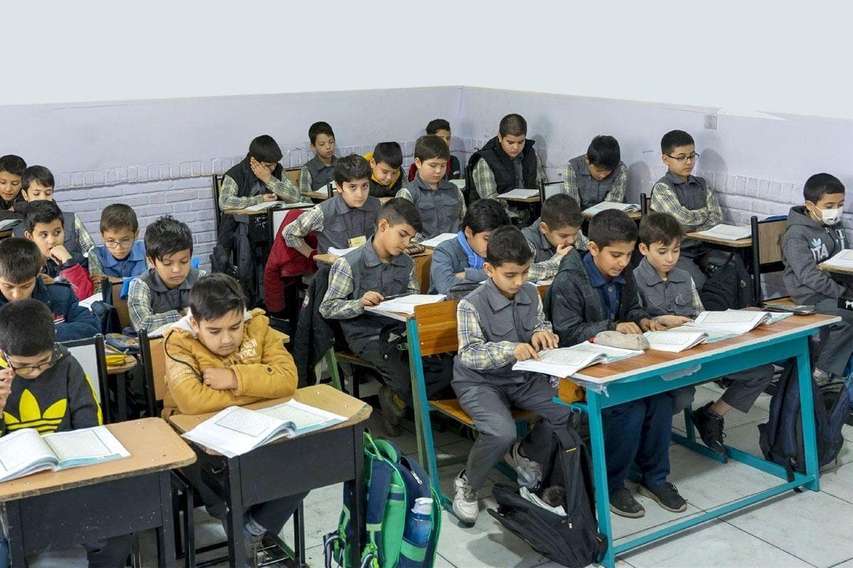 محیط‌های آموزشی باید از شکل اداری و سرد به فضایی گرم، امیدآفرین و مشارکتی تبدیل شوند