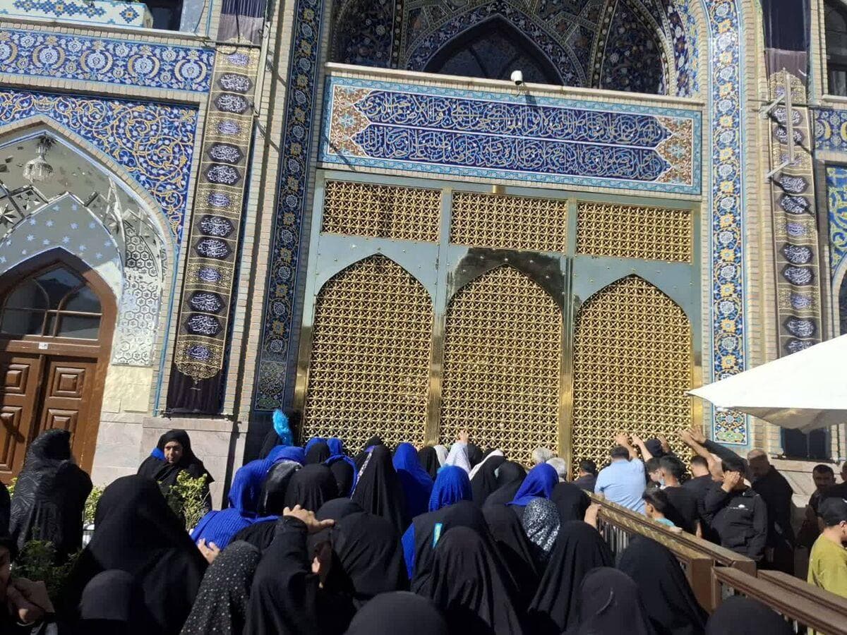 همزمان با دهه پایانی ماه صفر، حرم مطهر رضوی میزبان کاروانی از عاشقان و دلدادگان آذری زبان شد