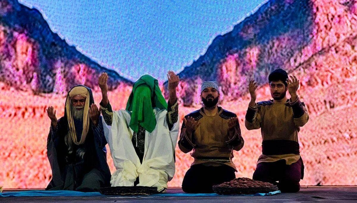 روایت هنری سوگنامه شهادت امام رضا(ع) با نمایش آئینی «آسمان هشتم»
