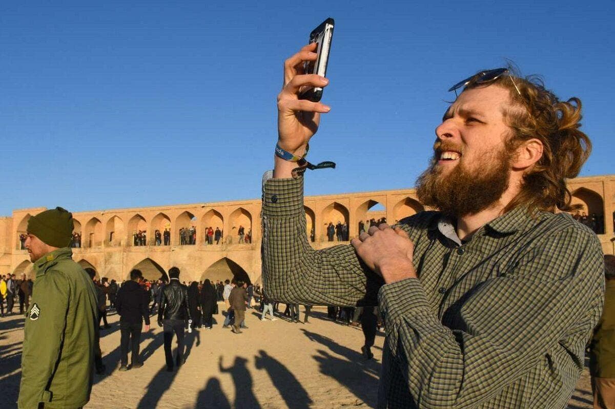واکنش وزیر میراث فرهنگی به خبر منع ورود انفرادی گردشگران خارجی به ایران