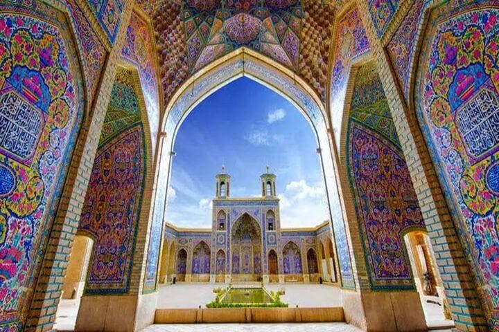 نماینده ولی فقیه در استان کرمان: اخلاص با قصد قربت، مسجد را پررونق‌تر خواهد کرد