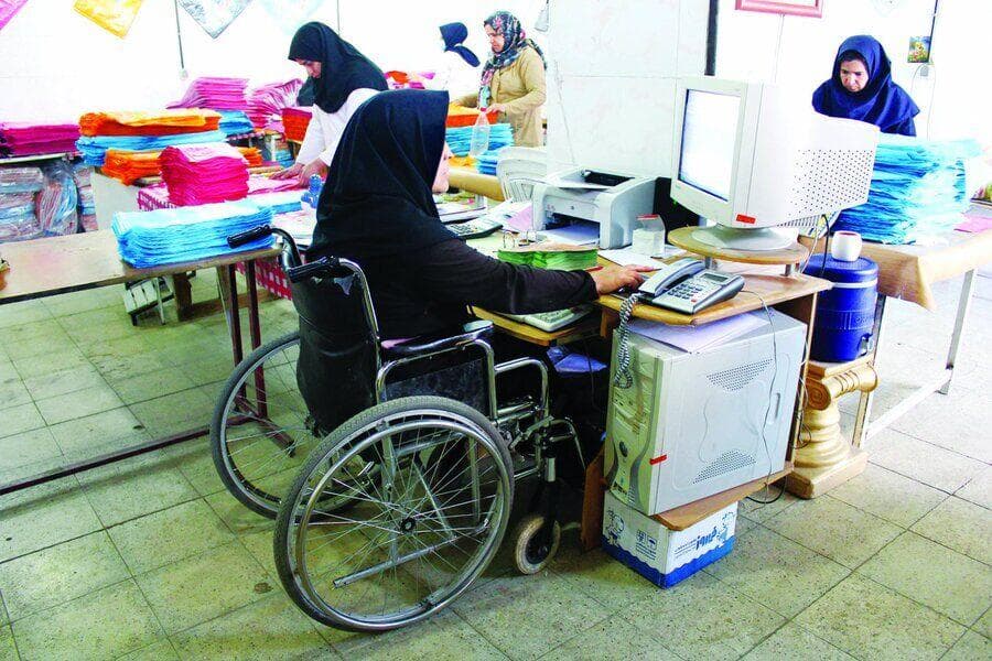 حل مشکل اشتغال ورزشکاران معلول را پیگیری می‌کنم