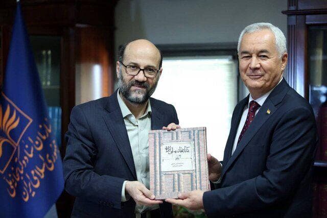 قدردانی از توزیع شاهنامه در تاجیکستان