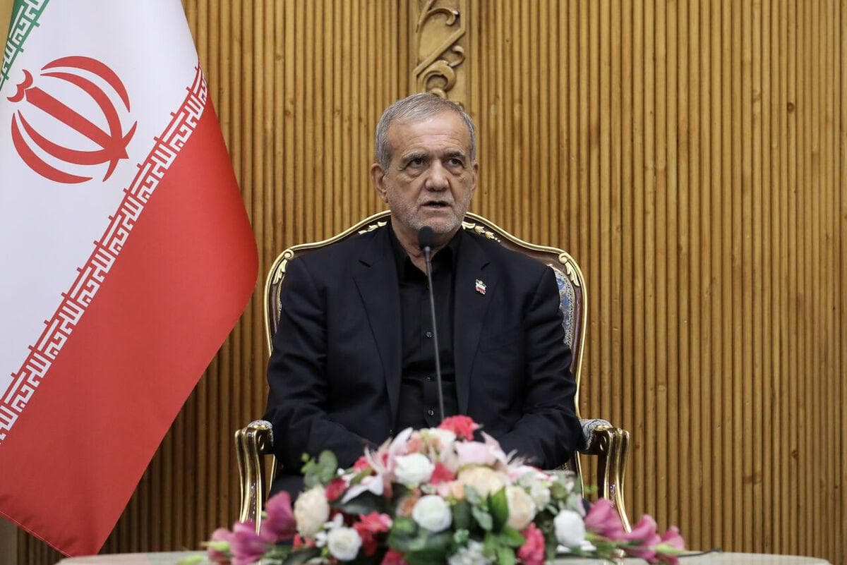 رئیس دفتر رئیس جمهور: پزشکیان امشب پس از خبر ساعت ۲۱ با سه تن از فعالان رسانه گفت‌وگو خواهد کرد