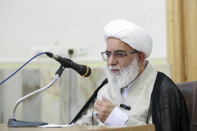 آیت‌الله شب‌زنده‌دار در اجلاسیه معاونان آموزش حوزه‌های علمیه: کسی را سراغ ندارم که در ابعاد اجتماعی و سیاسی اقوی از رهبر انقل
