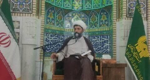 امام جمعه طبس: عمل صالح سبب تربیت صحیح فرزندان است