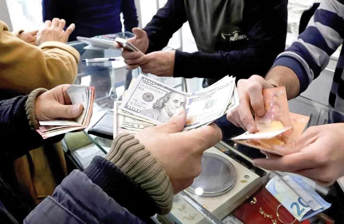 پیوند مکانیسم ماشه با تالار دوم ارزی؛ دو ضلع جهش دلار در بازار غیررسمی