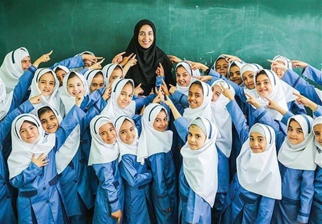 آسیب های افزایش سن ورود به دانشگاه فرهنگیان
